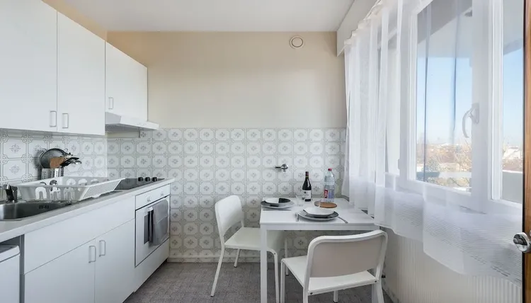 Cozy studio apartment in Charmilles, Geneva Interior 3