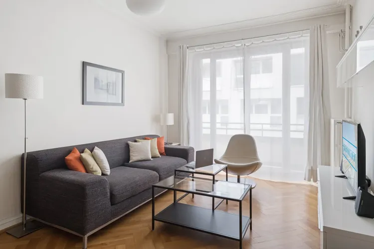 Appartement moderne de deux chambres à coucher à Plainpalais, Genève Interior 2