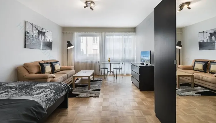 Cosy Furnished Studio, in Geneva Center for travel