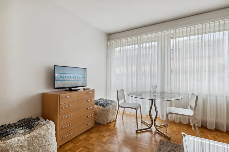 Pretty studio apartment in Champel, Geneva Interior 1