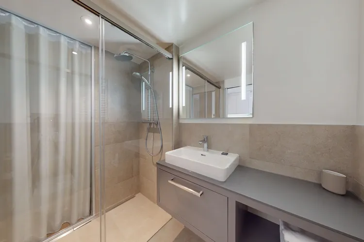 Modern and Bright Studio for Rent in the Heart of Geneva - Rue du Jura 13 Interior 2