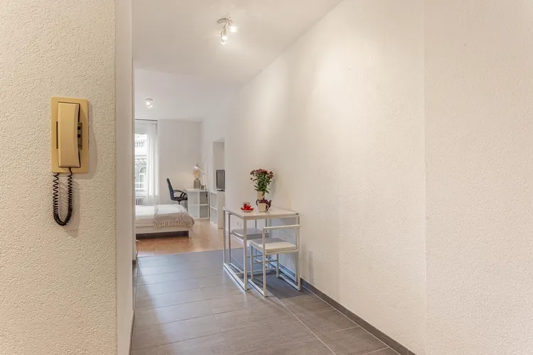 Furnished studio near Lausanne train station with Wi-Fi Interior 4