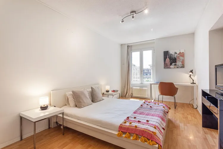 Furnished studio near Lausanne train station with Wi-Fi Interior 1