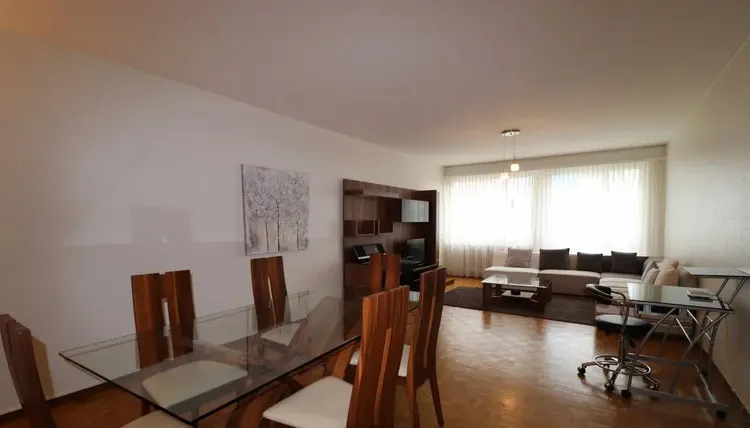 Comfortable 2 Bedrooms Furnished Apartment in Champel