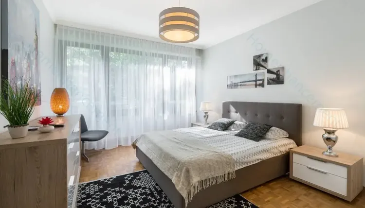 Stunning 2 Bedrooms in the Heart of Geneva Interior 4