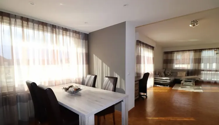 Fashionable one bedroom apartment in Champel, Geneva Interior 2