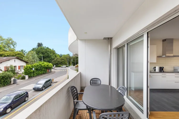 Appartement élégant de trois chambres à Charmilles, Genève Interior 3