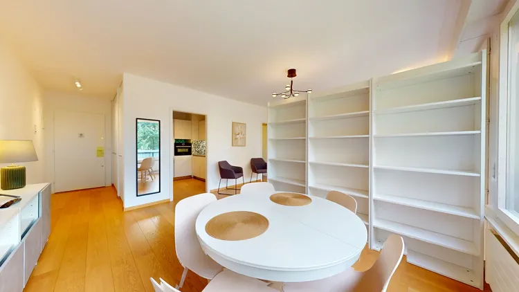 Studio lumineux et moderne à Champel, Genève Interior 3