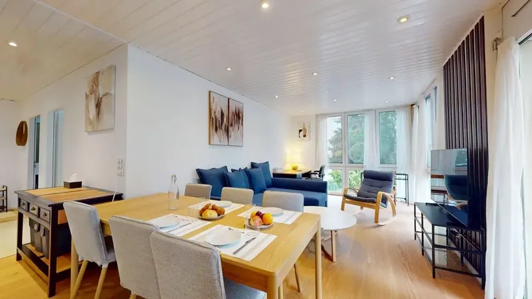 Furnished 3.5-Room Apartment for Rent in Nyon – Modern, Bright, Renovated 2024 with Balcony Interior 2