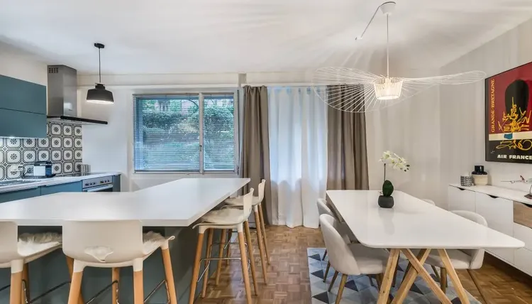 Agréable appartement meublé de 3 pièces, au centre de Genève  Interior 3