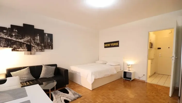 Studio, Champel, Genève Interior 1