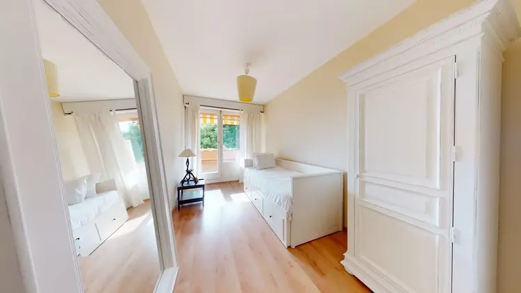 Wonderful 4-bedroom apartment located in Geneva  Interior 3