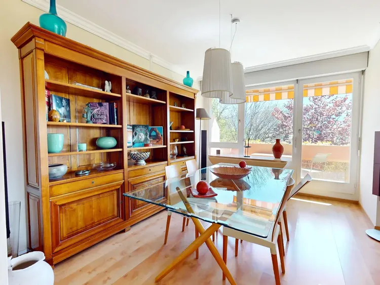 Wonderful 4-bedroom apartment located in Geneva  Interior 2