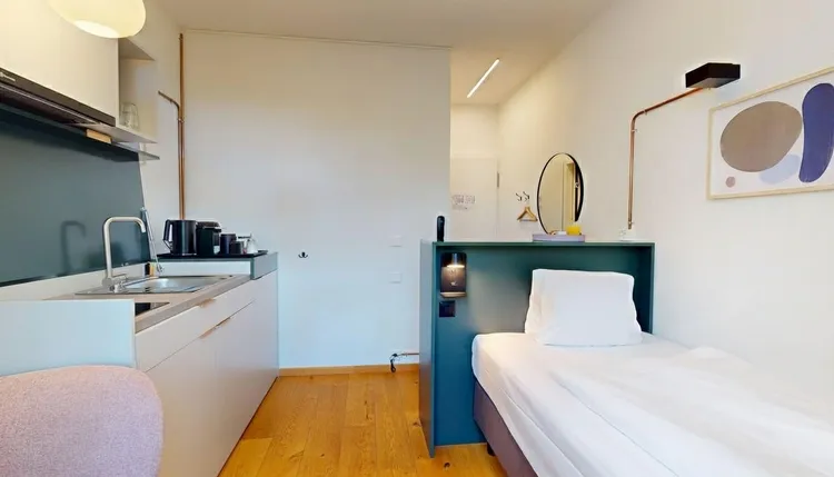 Single hotel room