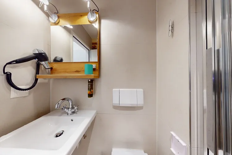Single hotel room Interior 3
