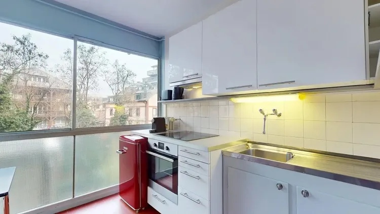 Modern studio apartment luxury in Eaux-Vives, Geneva Interior 1