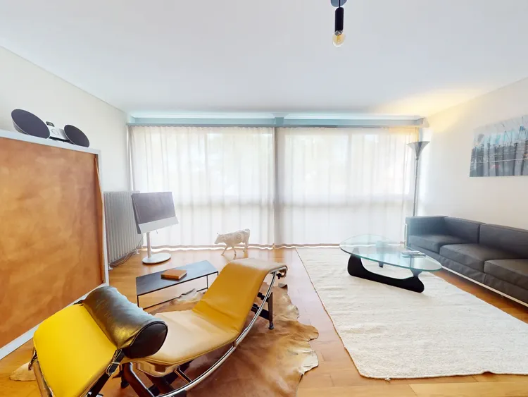 Modern studio apartment luxury in Eaux-Vives, Geneva Interior 3