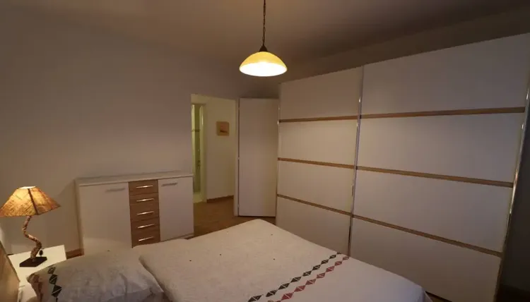 Une chambre, Champel, Genève  Interior 4