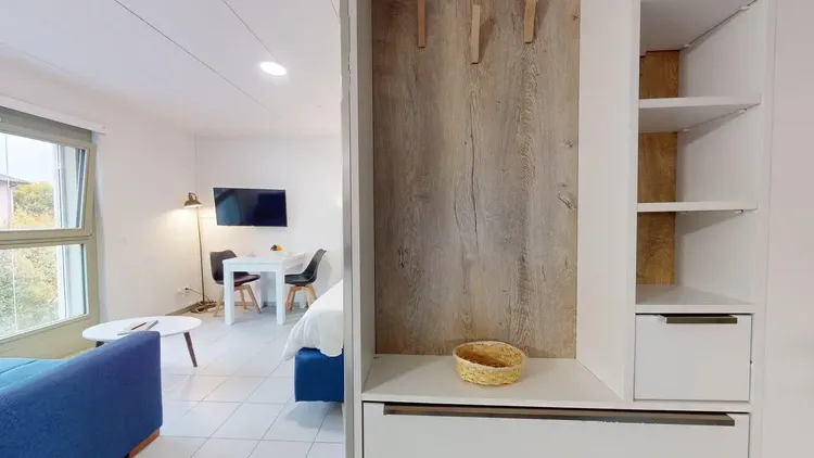 Modern eco-friendly studio apartment in Sallaz, Lausanne Interior 4