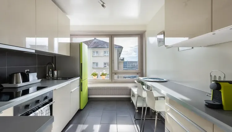 Well design one room apartment in Charmilles, Geneva Interior 4