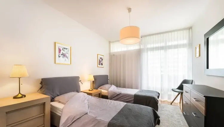 Three bedrooms, Nations, Geneva Interior 1