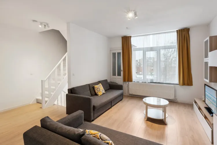 Charmant appartement à deux chambres à Etterbeek, Bruxelles Interior 2