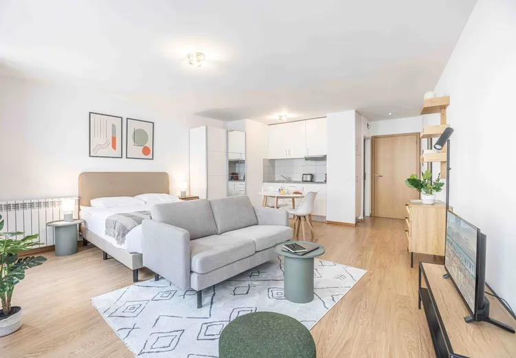 Studio meublé, situé en plein centre de Lausanne, idéal pour les étudiants. Interior 3