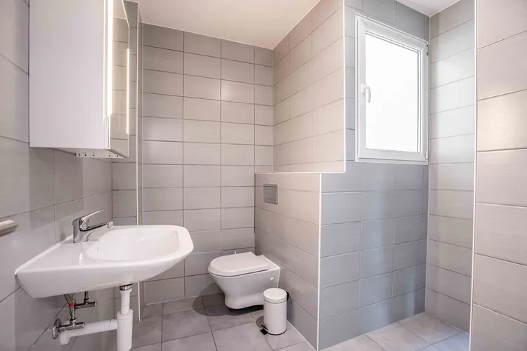 Studio meublé, situé en plein centre de Lausanne, idéal pour les étudiants. Interior 4