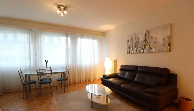 One bedroom, Champel, Genève