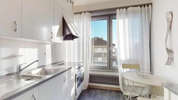 Fantastic 1-room apartment in Charmilles, Geneva Interior 1