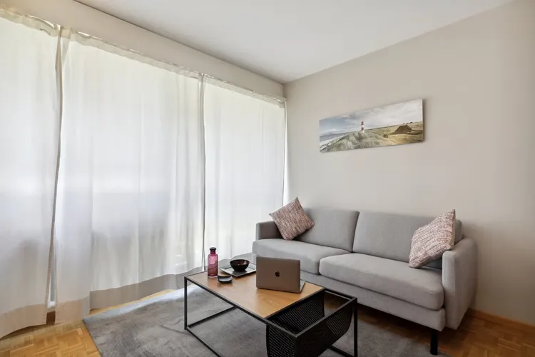 Nice fully furnished studio apartment in Champel, Geneva Interior 1
