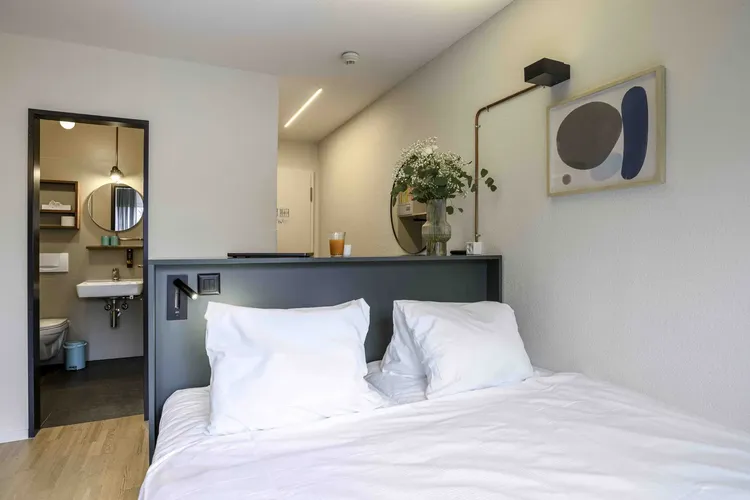 Studio Deluxe Interior 1