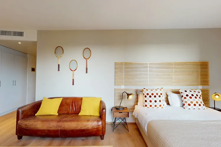 Comfortable and high-tech studio apartment in Plainpalais, Geneva Interior 3