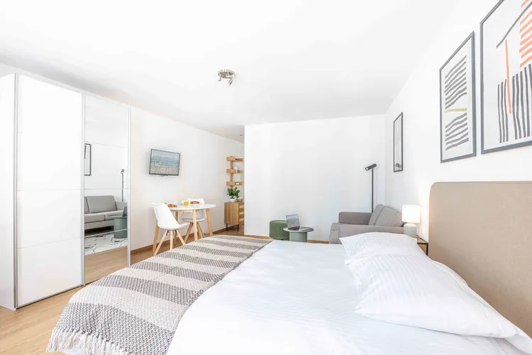  Furnished studio located in the heart of Lausanne, ideal for students. Interior 2