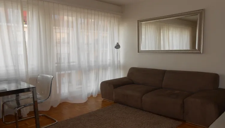 Studio, Champel, Genève Interior 2
