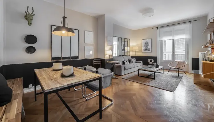 Stylish 1 bedroom apartment in Pâquis, Geneva Interior 1