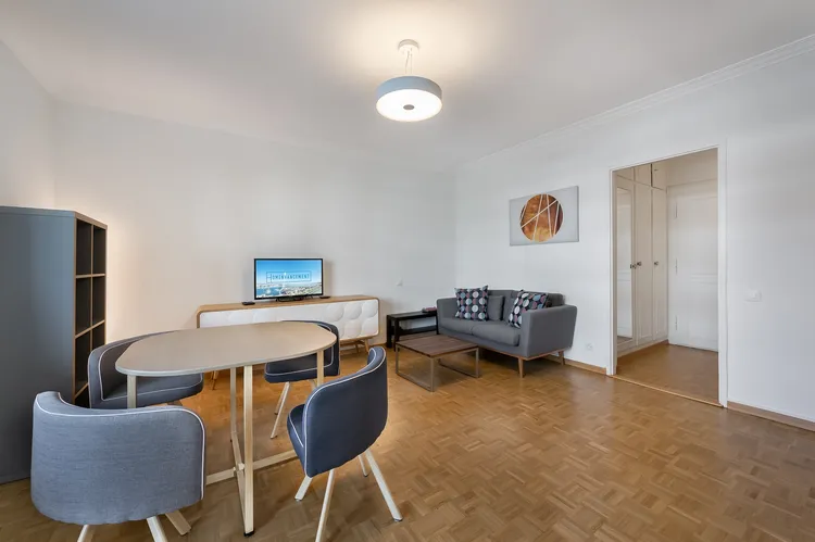 Cozy studio apartment in Champel, Geneva Interior 3