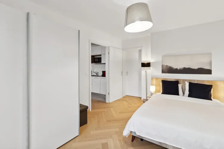 Une chambre, Albisriederplatz, Zurich Interior 3