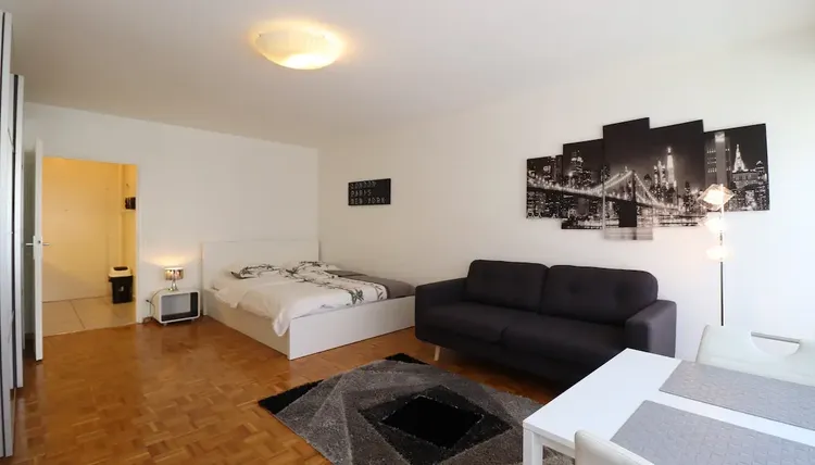 Very nice with greate location studio apartment in Champel, Geneva Interior 3