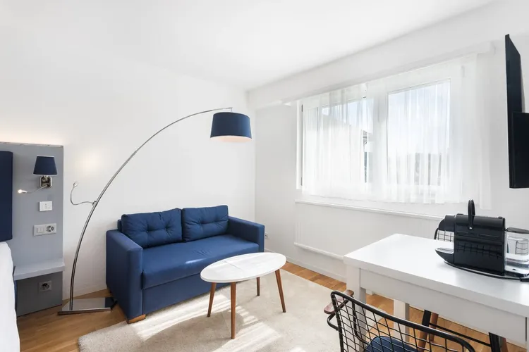 Furnished and serviced apartment Lausanne CHUV EHL studio