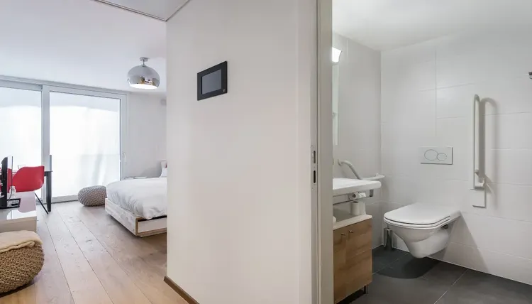Modern studio apartment in Plainpalais, Geneva Interior 2
