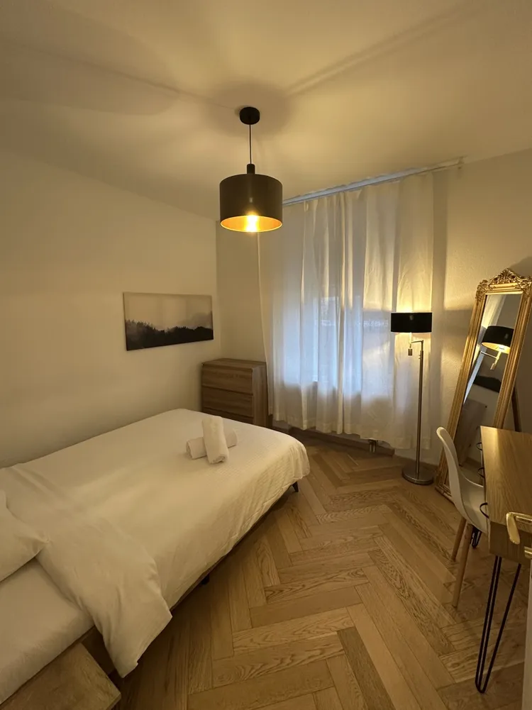 Une chambre, Albisriederplatz, Zurich Interior 3