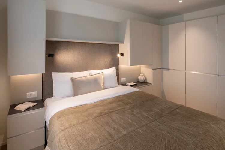 Stylish 37m² One-Bedroom Apartment Interior 3