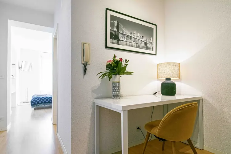 Furnished studio near Lausanne train station with Wi-Fi Interior 4