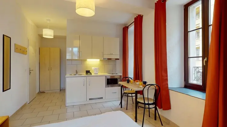 Studio in Vevey City Center – Place de l’Hôtel de Ville Interior 1