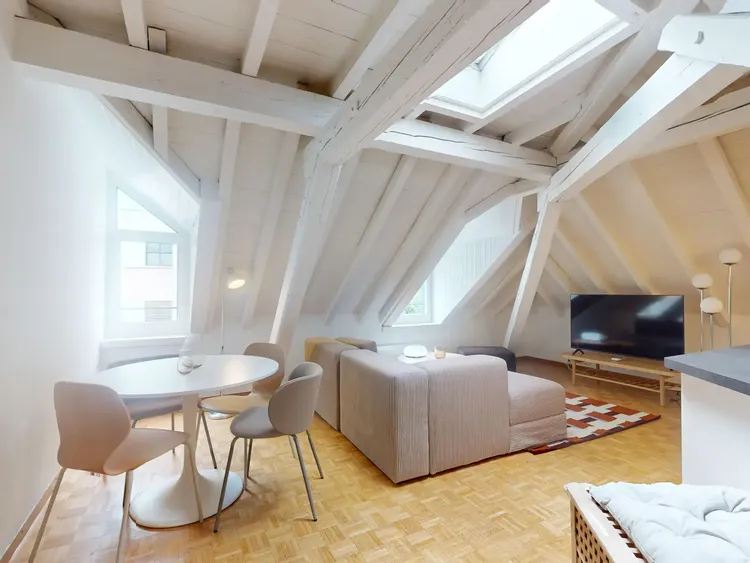 Beautiful one bedroom located under the roofs of Avenue Soret in Geneva Interior 2