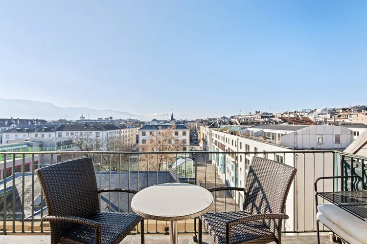 Moderne appartement à deux chambres à Pâquis, Genève Interior 3