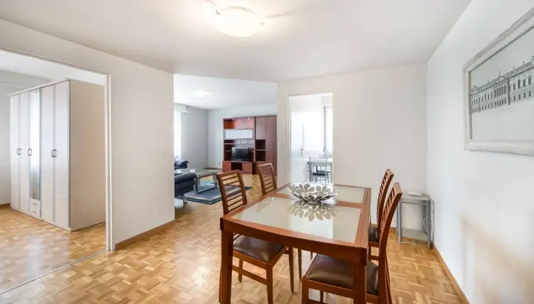 Appartement d'une pièce à la mode à Champel, Genève Interior 2