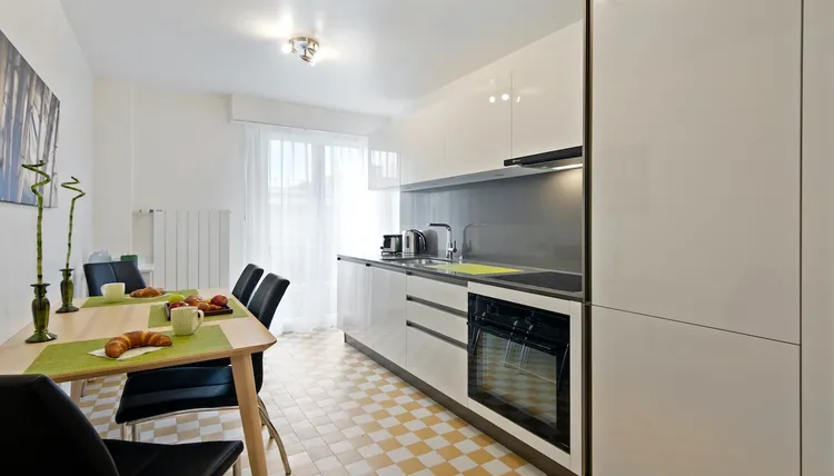 Bright studio apartment in Eaux-Vives, Geneva Interior 1