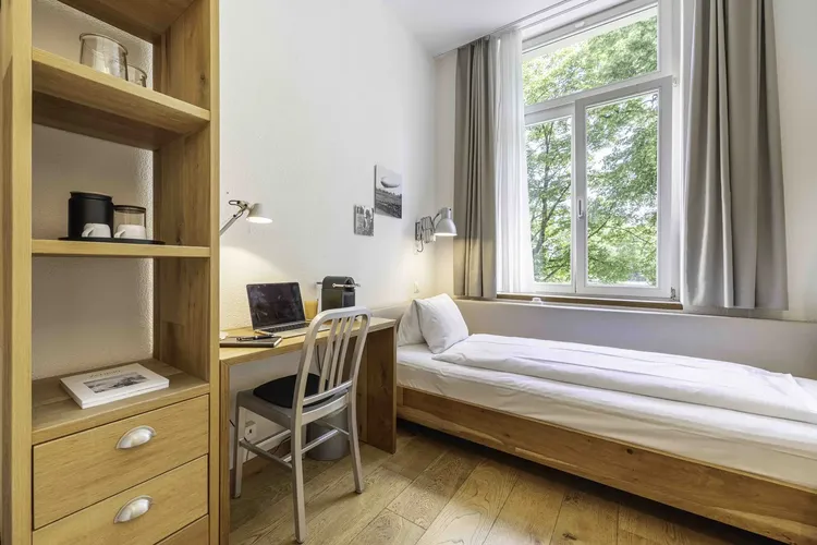 Single hotel room Interior 1